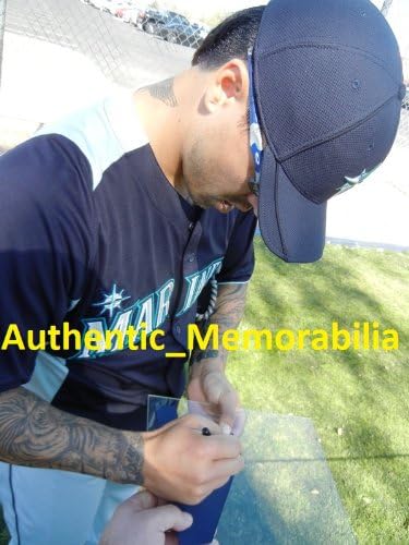 Brandon League autografou a camisa branca de Seattle Mariners com prova, foto da assinatura de Brandon para