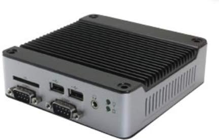 Mini Box PC EB-3360-221C2 apresenta uma única porta RS-422, portas RS-232 dupla e energia automática