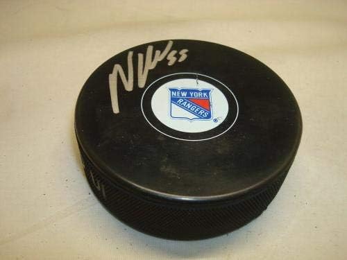 Nick Holden assinou o hóquei do New York Rangers autografado 1a - Pucks autografados da NHL