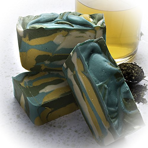 Sabonete de chá verde - barra de sabão artesanal com óleos essenciais e chá verde fresco - orgânico e natural