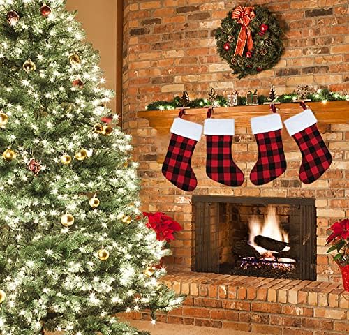 Kalor Christmas Red Buffalo Buffalo meias xadrez, 4 pacote 18 polegadas grandes meias xadrez com manguito de pelúcia, meias de Natal clássicas decorações para decorações penduradas na lareira decoração de manto