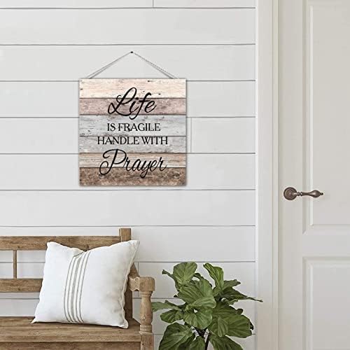 Placa de paletes de madeira A vida da placa é uma maçaneta frágil com oração inspiradora rústica de parede