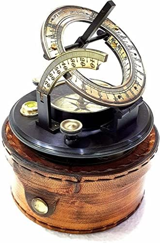 Tamanho vintage clássico do Sundial Compass clássico antigo para caminhadas de trekking caçador de sobrevivência de sobrevivência de navegação ao ar livre presentes direcionais com estojo de couro para crianças e adultos por AK Náutico Mart ..