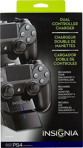 Insignia ™ - carregador de controlador duplo para PlayStation 4