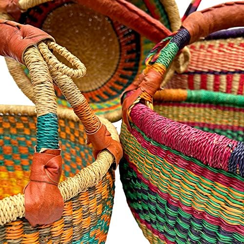 Deluxe Round Colorful African Basket - Médio 14 Rodada - Por Mercado Mulheres em Bolgatanga,
